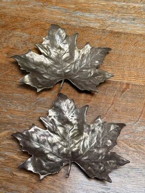 Brass Maple Leaf Decorative Dishes